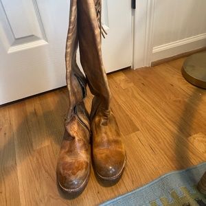 Like new bed stu tall lace up boot